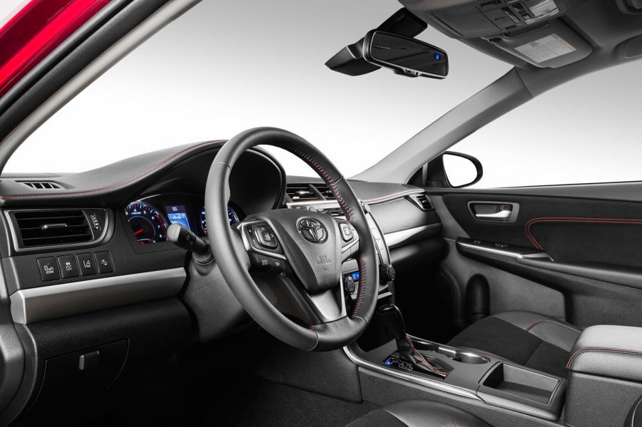  Toyota Camry 2015 года  (фото 71 из 78)